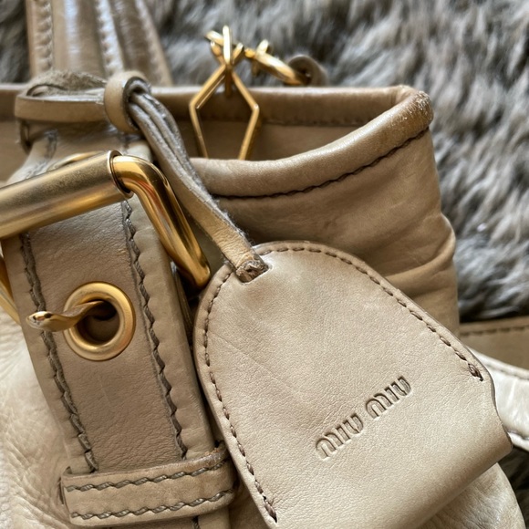 Miu Miu beige - Picture 5 of 11